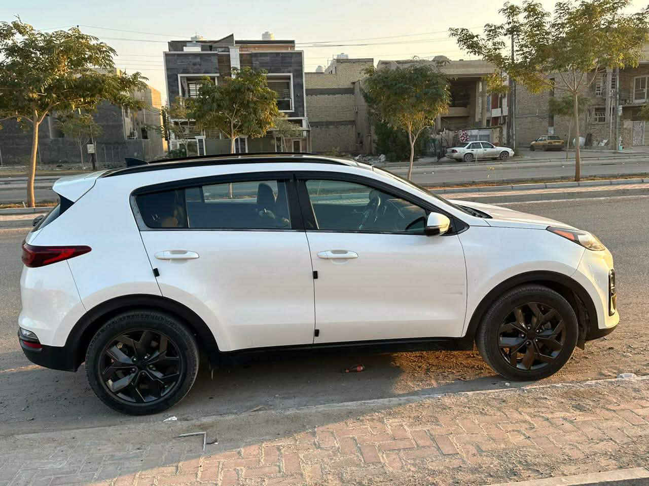 سبورتج 2022 وارد أمريكي بلاك ويل وترايش وكتابه اسود رقم بغداد .حادثه موضح بالصور فقط جاملغ امامي يمنه مبدل نفس اللون اصلي بلادي . بدون ايرباك. مكينه 2400. بنوراما. كرسي كهرباء. جلد. رادارات وتحديد مسار. اشاره بالمري ومري شفط. شاشه ابل كار بلي لمس بلاديه. اريل نفكيتر. كامره خلفيه وحساس . فول تحكم استيرن .تبريد قطعتين. السياره نظيفه وجاهزه من كل النواحي. السعر 20 وبي مجال للاستفسار 
***********
