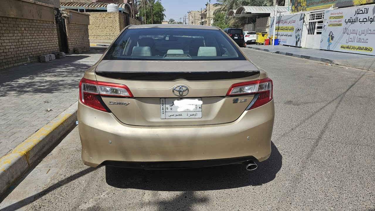 السلام عليكم
للبيع تويوتا كامري وارد أمريكي ماشي 129 الف ميل مواصفات le تحكم ستيرن،  كشن كهرباء، حساسات خلفية،  شاشة اندرويد،  محرك جديد مال حاوية و كير مكفول و نظيف جدا،  ويل كب 17 طخم تاير نصر عمر، حادث السيارة دعامية أمامية و بنيد بدون ايرباك وهنا بالعراق انصبغت بيها جاملغات أمامية اثر دحجات بدون دواخل، السيارة باسمي تحويل مباشر، السعر 115 ورقة وبي مجال.
للتواصل ***********
