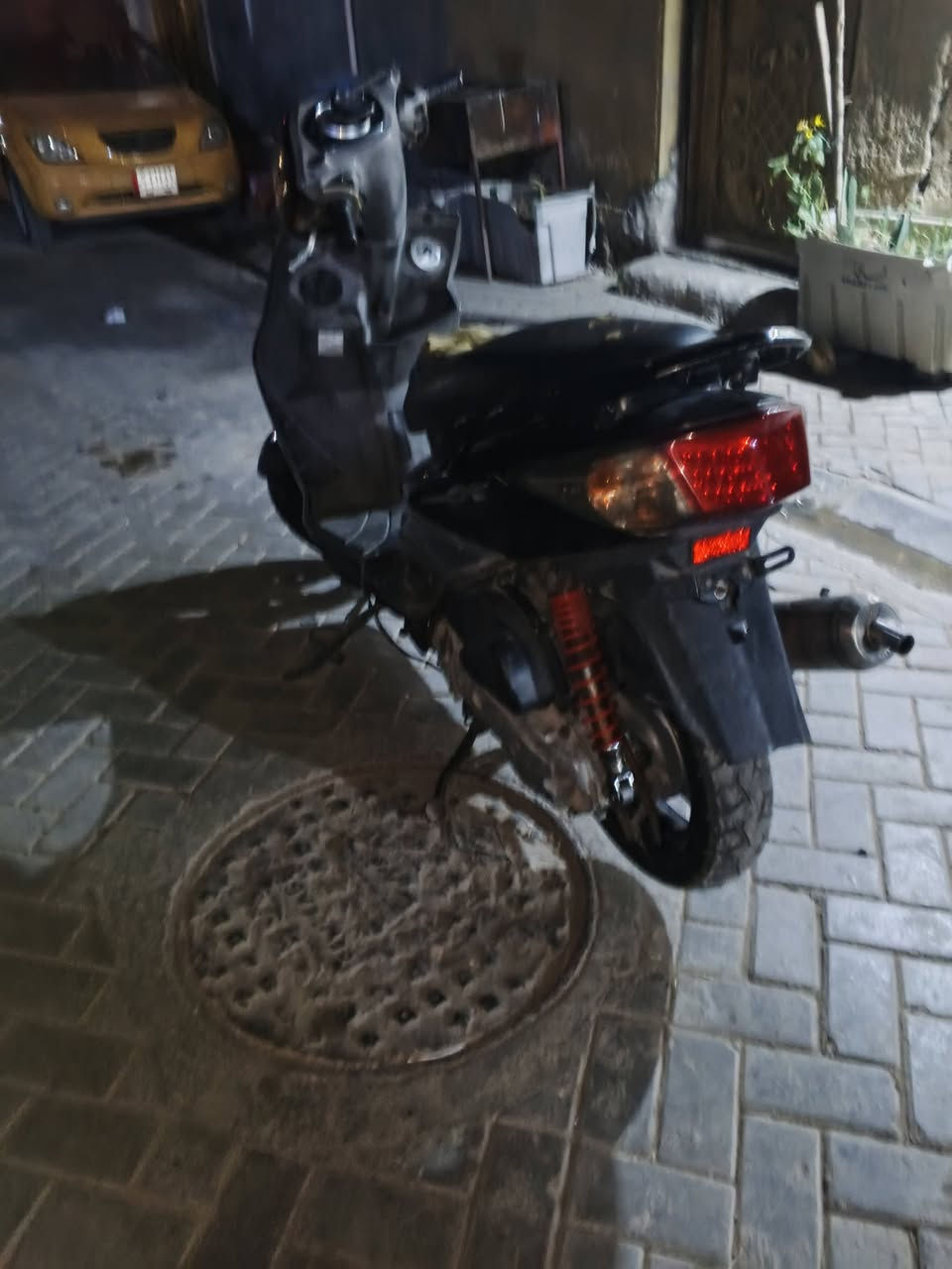 سلام عليكم شباب دراجه سكنس فحل نوزل كاطعه ناريه عقل كلشي ما بي ذا عقل اني اطيك عقل دراجه مكينه خير من الله بيع كوم حديد مكاني مدينه صدر بل جوادر قطاع ٣٣ طيني بيه بل يرضه بي الله وخذه هاذه رقمي راسني على وتساب رقمي معلق بس وتساب فاتح*********** تحياتي لكم🙋
