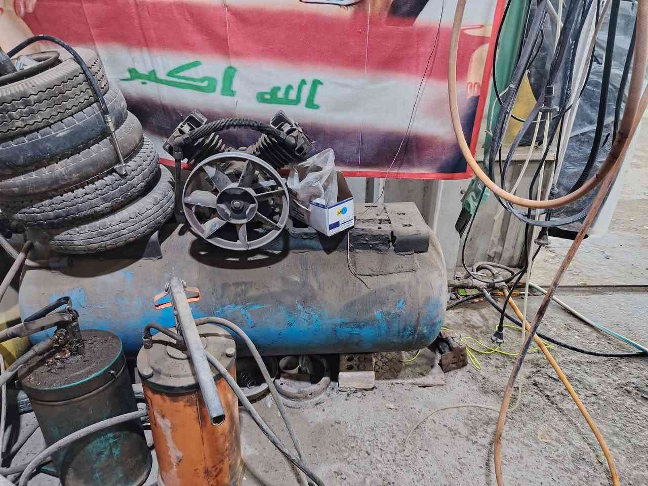 أغراض محل بنجر يشمل بطل هوا وخالعه ٢٢ جهاز ركعه حراري بانيو تايرات باله تقريبا ١٥ تاير ومدكات عدد ثنين
السعر مليون وربع وبعد اكو غراض انطيهن
مكاني التاجي سبع البور
*********** 
أغراض محل بنجر يشمل بطل هوا وخالعه ٢٢ جهاز ركعه حراري بانيو تايرات باله تقريبا ١٥ تاير ومدكات عدد ثنين
