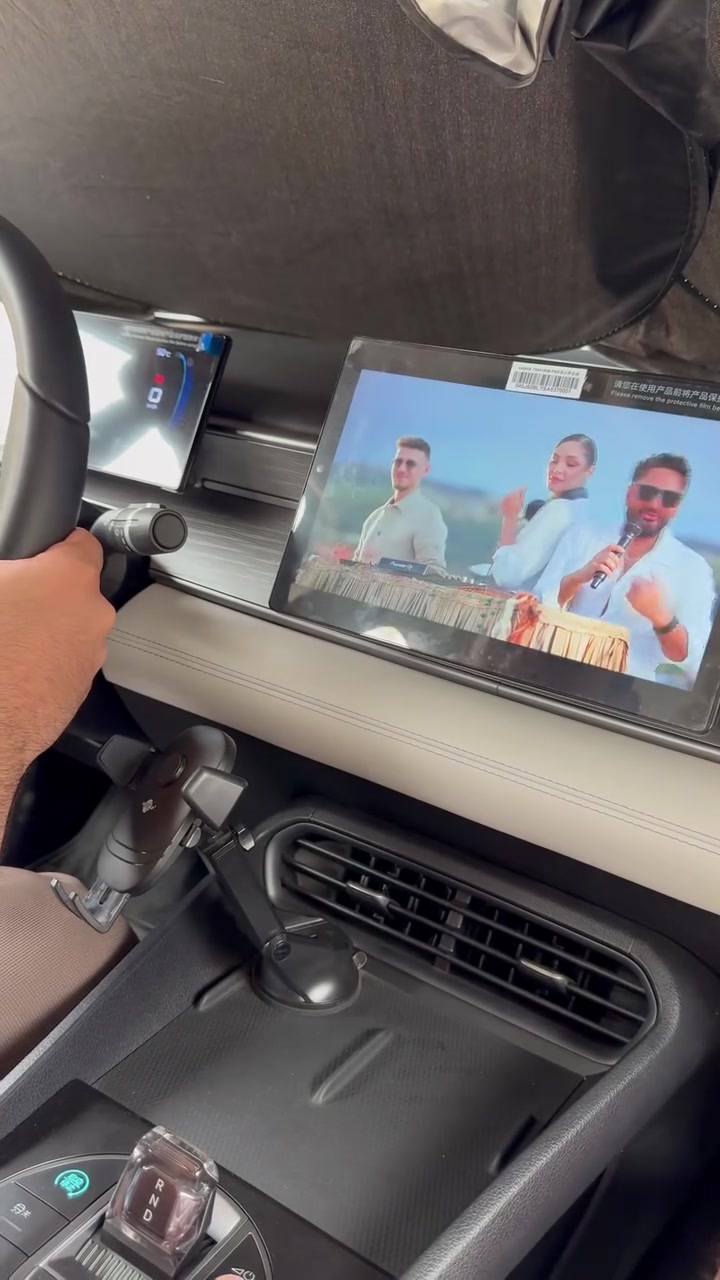 تنزيل جميع برامج سيارات البي واي دي من برنامج اليوتيوب والراديو  والكيبورت العربي وبرنامج الاندرويد اوتو كلهاي ب 15 الف ويدللون الاتصال ع الرقم *********** زيوني لتنزيل جميع تطبيقات البيوايدي
