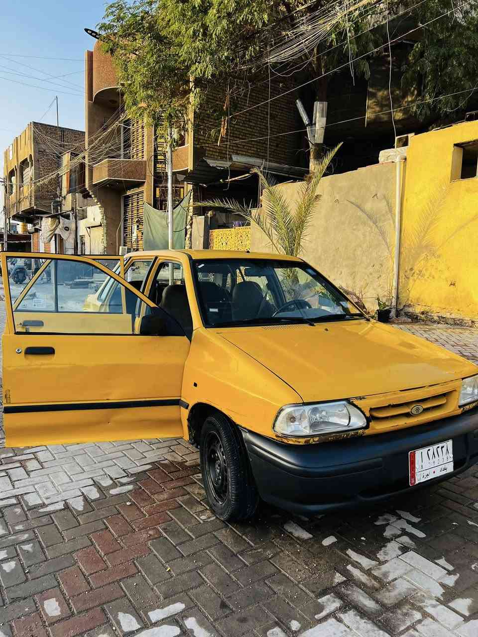 سايبا موديل 15 للبيع
السعر 30 
رقم بغداد مشروع وطني
كير ومكينة خير من الله 
مصفرة هيئة وغرامة 
سنوية لل26 
صدر جديد باتري وزوج تاير جديد داينمو جديد 
بأسمي تحويل ثاني يوم
مكاني مدينة الصدر قطاع77 
***********
