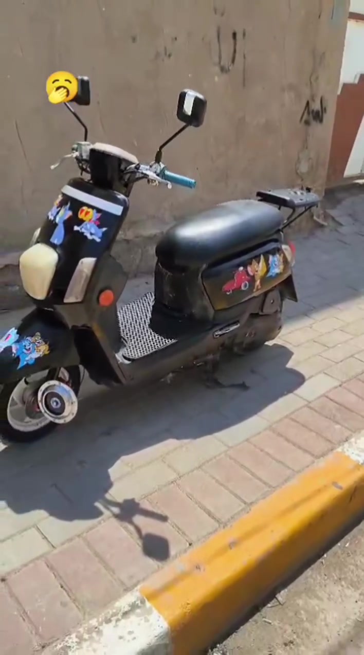 سلام عليكم 
بوليس مسطرة
 مفتوحه مرة وحدة تجفيت اصلي 
كلجات رياضي 
سعر خاص فقط تاير خلفي بنجر


**إذا كنت صاحب هذا الإعلان وتريد حذفه لأي سبب، رجاءا أرسل رسالة إلى الدعم الفني**