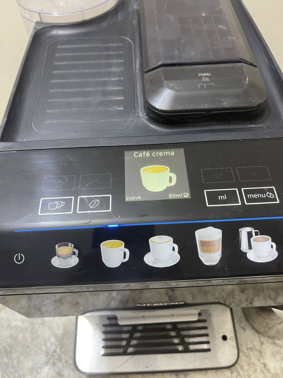 تتوفر ماكنة قهوة سيمنس تعمل انواع المشروبات من ضمنها الكبتشينو


**إذا كنت صاحب هذا الإعلان وتريد حذفه لأي سبب، رجاءا أرسل رسالة إلى الدعم الفني**