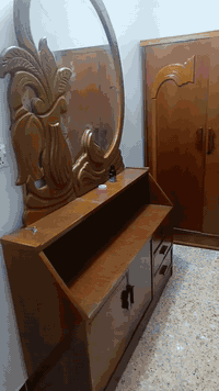 غرفه مستخدمه خمسه ابواب للبيع التواصل رقم موبايل على الواتساب 07810593...