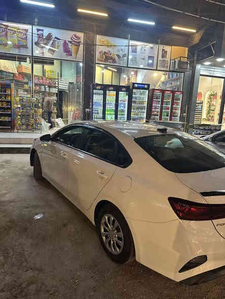 السلام عليكم
فورتي 2022
لون ابيض 
قطعه وحده فقط بس بنيد
ملاحضه السياره ليبل واحد مجرد صبغ البنيد
بدون أيرباك بدون دواخل
ماشيه 75mi
رقم اربيل بأسمي تحويل وكاله 
ثاني يوم
اتصل: ***********
152$
