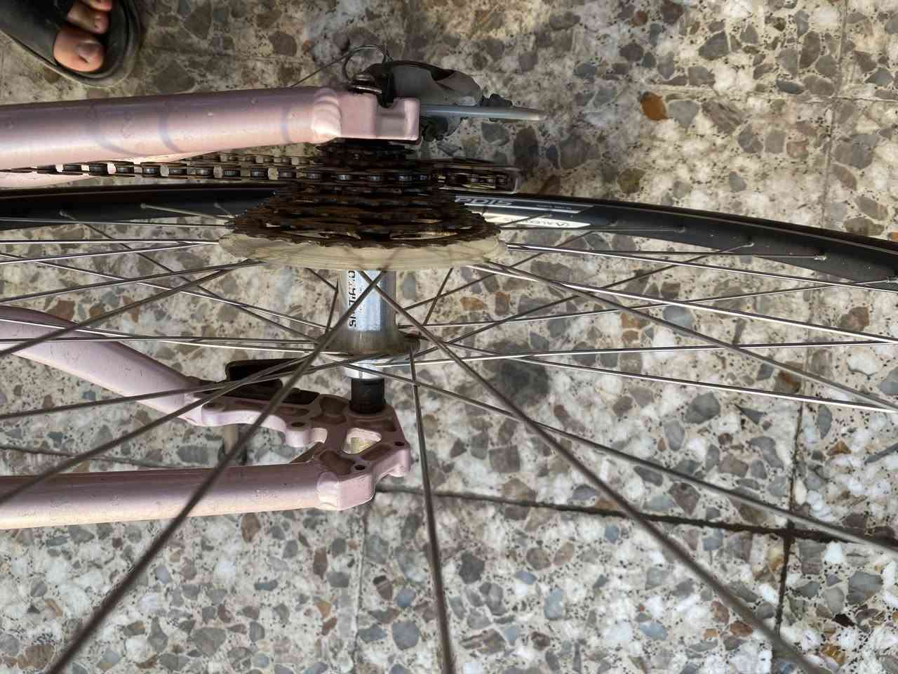 بايك c700 للبيع كامل اينقص مابيه سعر ١٧٥ الف وهاذه رقمي بيه وتساب ***********
