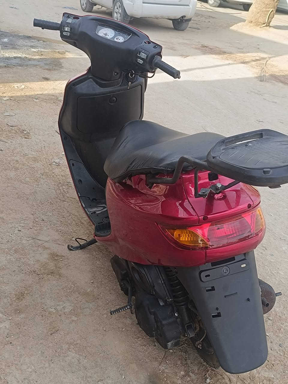 سلام عليكم دراجه للبيع فراشه تعمير جديد عنواني نجف بل كوفه قرب مسجد سهله سعر 325 وبيها مجال دراجه نضيفه كلش تصال ***********
