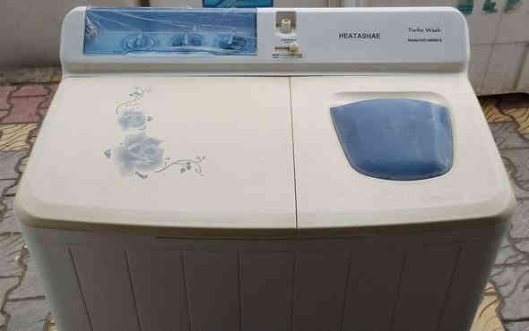 هيتاشي 12 كيلو عالنظافة وعالفحص السعر 50 الف حي الجولان مقابل جامع ابو ايوب الانصاري ورشة الابرار لصايانة كافة الاجهزة الكهربائية ***********
