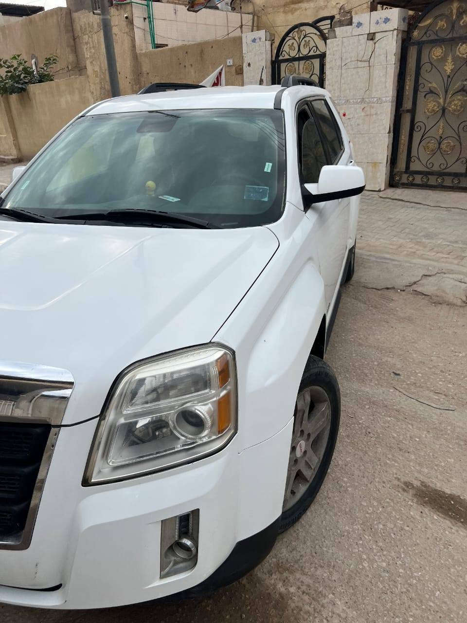 جمسي تيران موديل ٢٠١٤ ماشيه ١٠٠ الف ضربته صندوك محرك ٢٤٠٠ سعر ١٢٠ رقم بصره بأسمي للأتصال ***********١ والعنوان بصره
