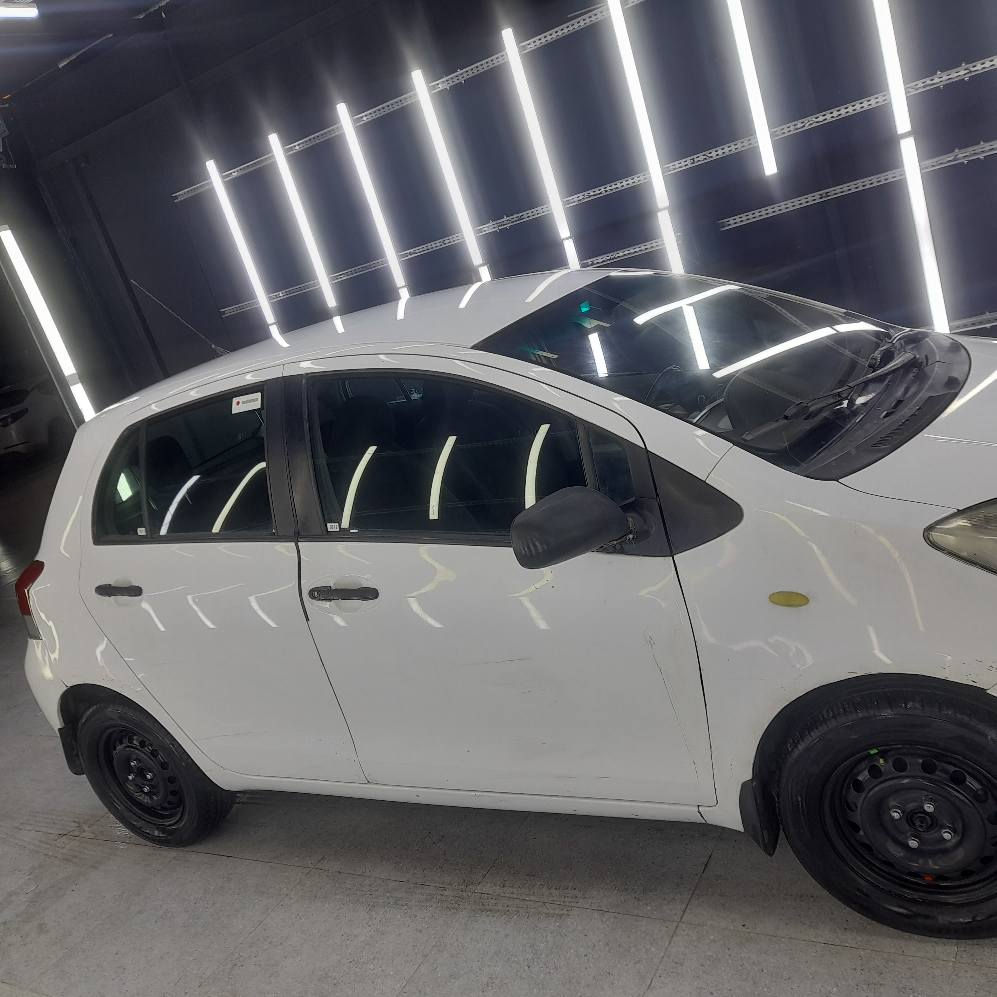 یارس مۆدیل 2009 
چوار جام کارەبای 
گێڕ ئۆتۆماتیک 
بێ سپی بونەوە 
بێ بۆیاخ چوار جێی ساردە کوتی هەیە 
سەنەوی نوێیە بەناو کردن بە شەرت 
ژ.م *********** أربيل, العراق
