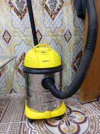 مكنسه كهربائيه شغاله سعر 35  07893571721