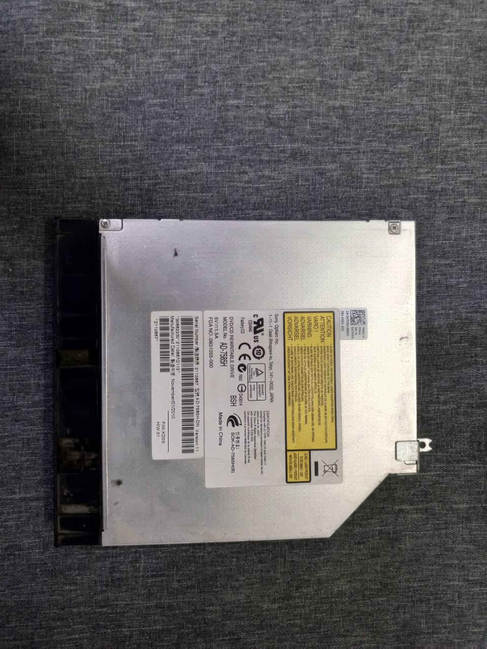 ✅⚠️✅⚠️✅⚠️✅⚠️✅⚠️✅
السلام عليكم  متوفر قطع لابتوب. بأسعار رخيصه
. 

. 
الرامات 
السعة: 2 جيجابايت (2GB)
النوع: DDR3 SDRAM
التردد: 1333MHz (PC3-10600S)
التوقيت (CL): 9-10-B1 (CL9)
الإجمالي: 4GB (2×2GB DDR3 1333MHz).
السعر 15 الف💲
. 

. 
قارئ الأقراص (DVD)
الشركة: Hitachi-LG
الموديل: AD-7565H
النوع: DVD Super Multi SATA
ينفع داخلي وخارجي بأستخدام تحويلة USB Slim SATA
السعر 10الف💲
. 

. 
البطارية
الإدخال: 100–240V ~ 1.5A 50/60Hz
الإخراج: 19.5V ⎓ 3.34A
القدرة: حوالي 65 واط
السعر 20 الف 💲

. 

. 
الشاحن
قدرة الخرج: 65 واط
جهد الإدخال (Input): 100–240V AC، 50/60Hz، 1.5A
جهد الخرج (Output): 19.5V DC
تيار الخرج: 3.34A
السعر 10الف💲
.. 

. 
الهاردات 
الشركة: Toshiba Japan 
النوع: HDD
الحجم 320 GB
السعر 40 الف💲 

*********** 📞
للأستفسار  على الواتساب
