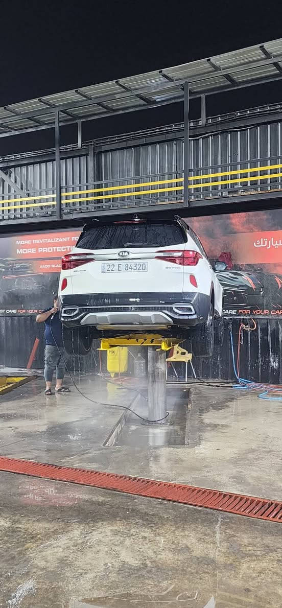 كيا سيلتوس موديل (2021) وارد امريكي بدون حادث بدون ايرباك طالعة تفصيخ من امريكا والصور بالمنشور
السيارة فوول 1/1 تو كلر ابيض واسود SX
بصمة ابواب + تشغيل + صندوق
لايتات زينون عالي ناصي ولد حاجب على طول الشباك مع اللايت
تبريد قطعتين امامي خلفي
شاشة كبيرة مقاس 10.25 بوصة
شاشة دجتل داخل كيجات السرعة
شاشة تبريد بيانو
انارة ابواب ودشبول الوان تتغير مع الاغاني
كشنات جلد اسود vip
 كشنات تدفئة والكشن كهرباء ٣ وضعيات
 هاندبريك بصمة واوتو هولد
سستم صوت BOSS مع دمام
فور ويل درايف
ويل كب فراشة حجم 18 
رادارات جانبي و خلفي وامامي
 نضام اطفاء المحرك عند التوقف
 سياقة الكترونية + مانع انحدار 
بروجكترات امامية 3 عدسات
تشغيل عن بعد ومانع انحدار
ماوس تغيير وضعيات القيادة ، اوتو ستوب خلفي
محرك 1.6 توربو تسارع وتعجيل
 كير Dct دبل كلج
السيارة جديدة جدا ماشية 29 الف والعداد مكفول
السيارة باسمي تحويل شوكت متريد والمكان بغداد والسعر 157 وبيها مجال 
***********
