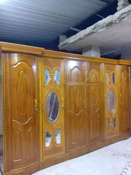 يالله 
غرفة نوم 6ابواب  طابق  وربع 
صاج تسكام 4ملم 

الضهر جرجوبة براغي 

كنتور ابواب منفصله 

الزاوية كنتورية برتفاع الكنتور 

الغرفة ستخدام شهرين فقط  
يعني جديده مال عرس
  
السعر 750 قغل 
 واصله ومنصوبة يعني شد ونقل مجاني  
جميع مناطق الحله 

العنوان حلة ناحية ابو غرق  
عامود165 شارع الامام مدخل فرع سيد رسول 

*********** 
*********** وتساب
