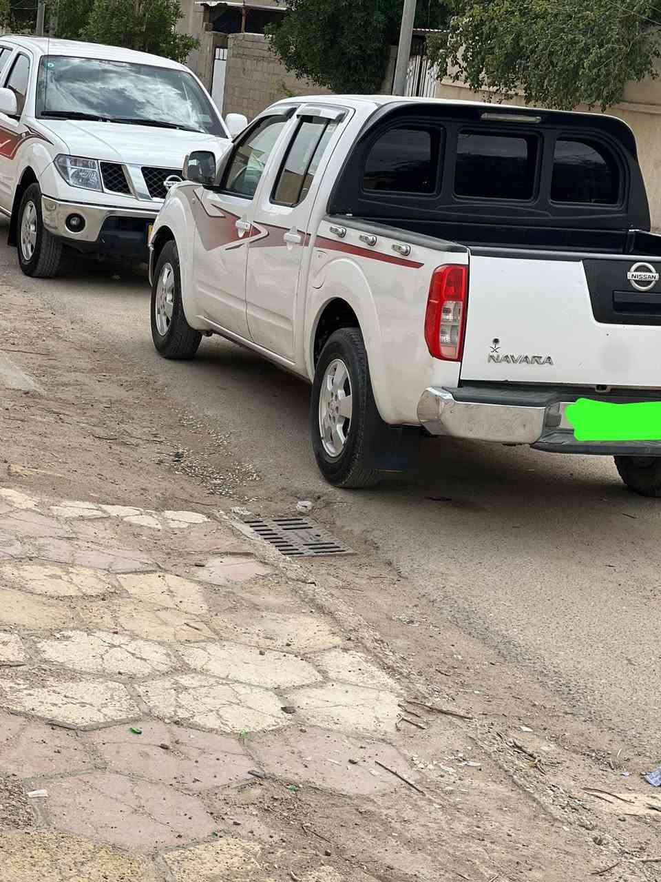 سلام عليكم نيفاره للبيع مديل 2008سعر 75 بي مجال سياره حلوه جديده تبريد ثلج تخم تاير حداده فول موصفات تحكم بل ستيرن سياره راعيها متوفي موجوده وكاله عامه شراي يتصل ***********مكان البصره بني منصور
