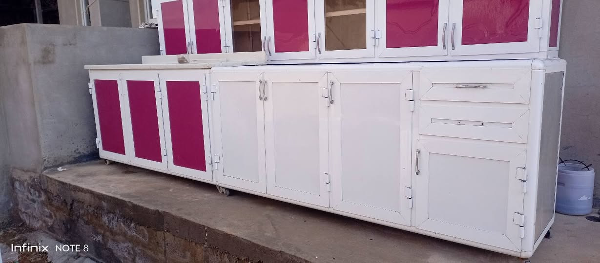 وصلت وجبه جديده من كاونترات مستعملة للبيع حيل انظاف ***********
***********
