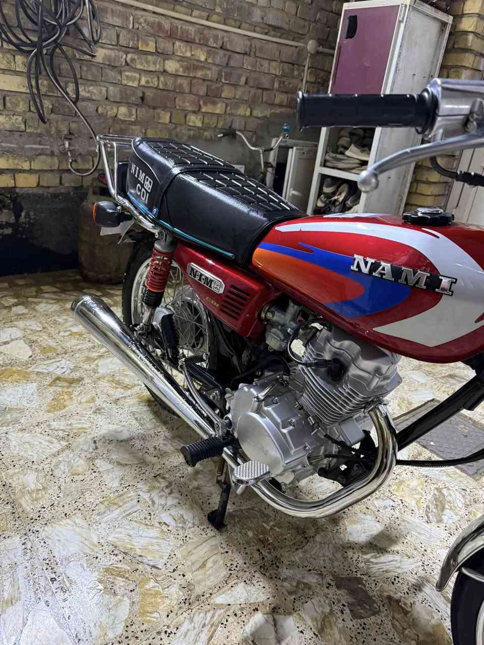 السلام عليكم
أربعه گير سكنر 
موديل 27
كفاله عامه مكان كوت خاجيه 
***********
800 وبيه مجال
