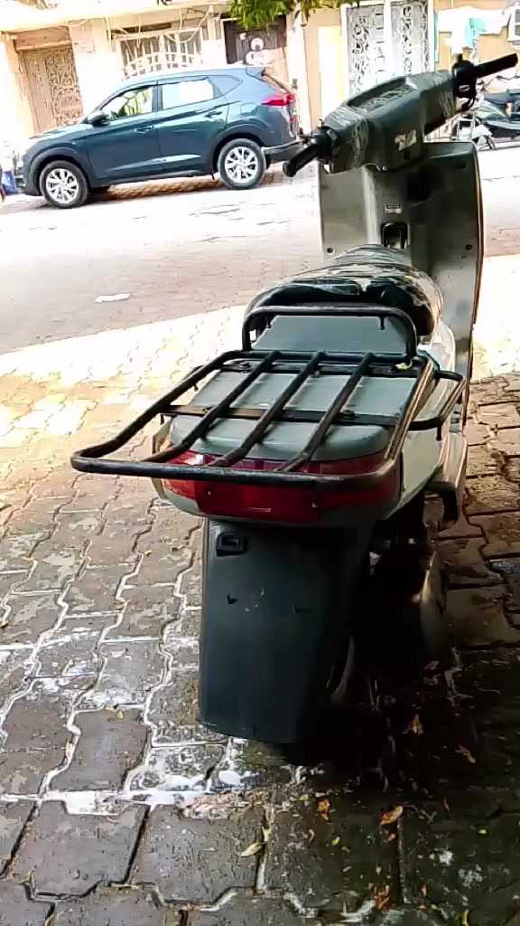 سلام عليكم دراجه البيع السعر 350 وبيهه مجال العنوان بغداد الاعضميه *********** تواصل وتساب وعل ماسنجر
