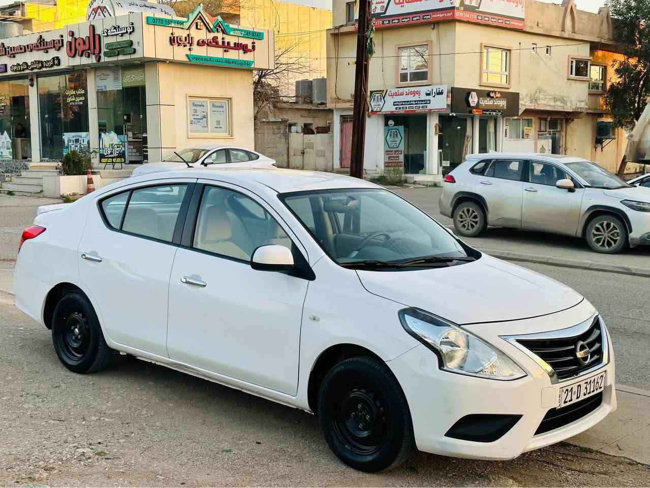 نیسان سەنی ٢٠٢٠ 
بی بۆیاخ بی سارد 
سەنەوی ١٠ ڕۆژی ماوە بەسەر بچێت 
٧٠ هەزار ڕۆشتوە 
سعری ١١٥$
*********** Singapore
