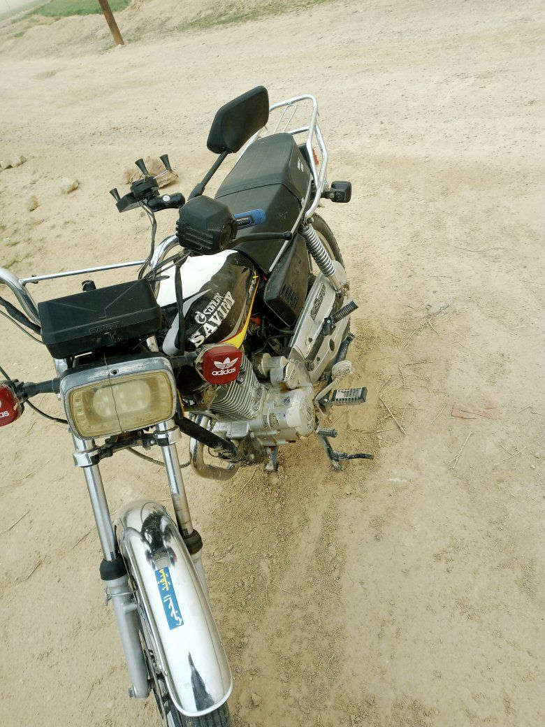 السلام عليكم 
سيفان للبيع 
محرك 150موديل 23
السعر 500وليه مجال


**إذا كنت صاحب هذا الإعلان وتريد حذفه لأي سبب، رجاءا أرسل رسالة إلى الدعم الفني**