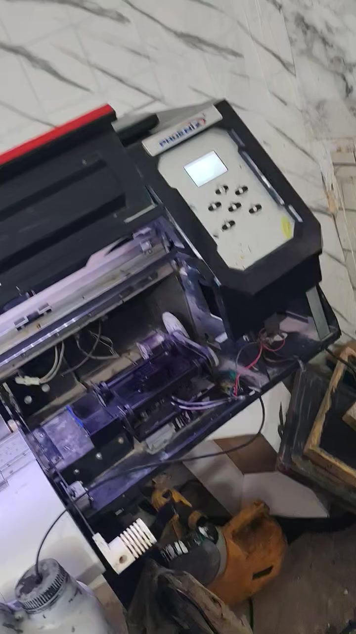 طابعة واحد هيد  xp600 فونكس للبيع  بعده هيد يشتغل قياس 190 cm 
مكان طابعه بغداد الاعظميه السعر مليونين ونص بيهه مجال
***********
