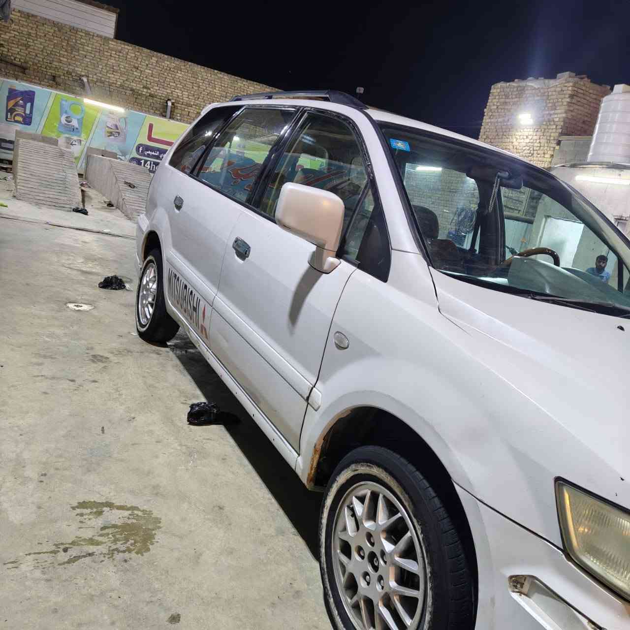 مستيبوشي شاريوت 2009
7 راكب محرك كامري أبو الچف 
باسمي سنويه تنتهي 31 
رقم بغداد انكليزي 
السعر 70 وبيها مجال 
مكان السياره العمارة (ميسان)
***********
