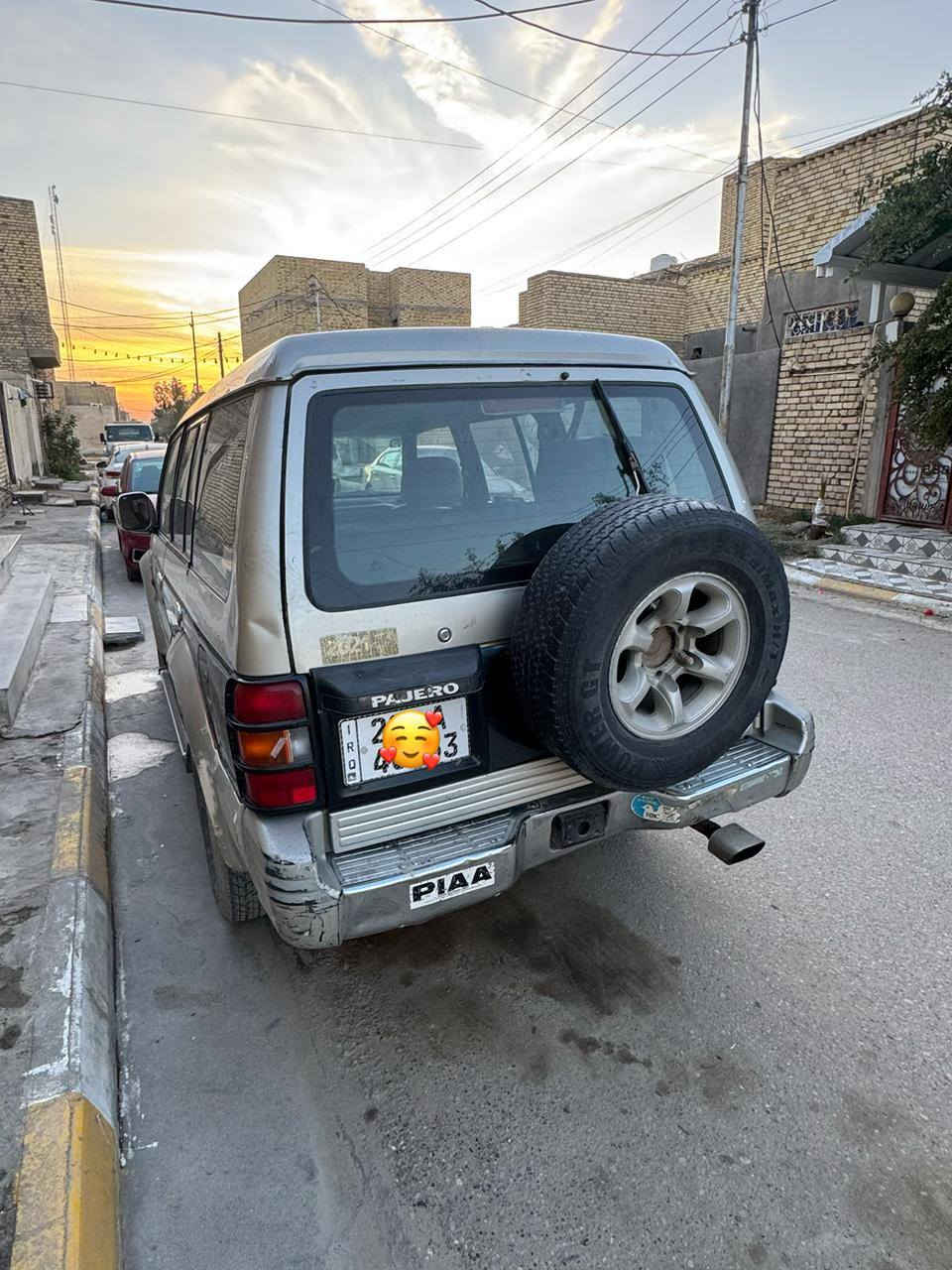 جيب باجيرو موديل 1991 رقم ديالي إنكليزي بسمي مشروع وطني سنويه لل2031 مداور ثاني يوم
كير ومكينه فيفيتي جدد
حداديه جديده 
طخم تاير ويل كب
دواخل نضيفه 
باتري راديتر وعنبار وبريشر جدد
ترايك وين ماتريد 
مكان السياره الناصريه المركز
السعر 42 وبيه مجال 
للاستفسار ***********
