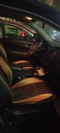 سورنتو لون اسود صبغ حزام حادث الجملغ الخلفي بصفحه الصدر اطلاق نار وارد...