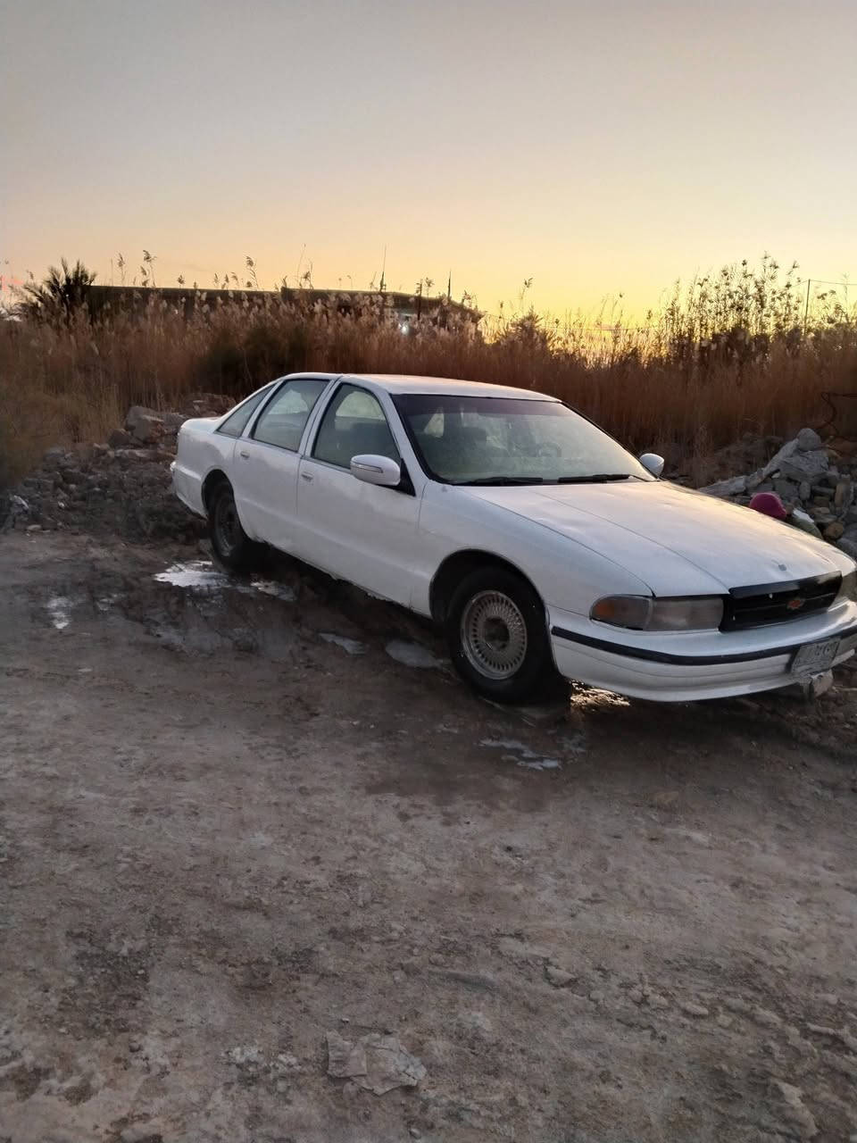 سلام عليكم سياره دولفين بيع موديل 92 مكينه بلاديه مكان سماوه السعر 20 الاستفسار***********
