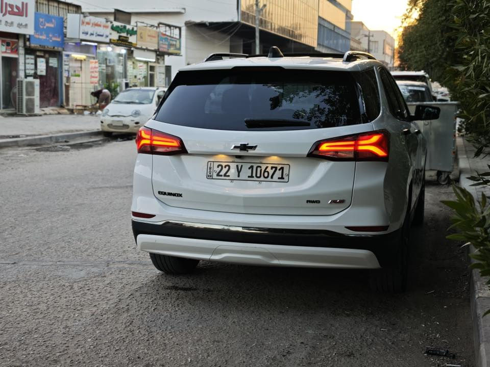 سلام عليكم 
Chevrolet Equinox RS / AWD حادث جانبي
موديل 2023 / لون ابيض
مواصفات :
- دفع رباعي AWD
- كشنات جلد
- كشنات امامي تدفئة
- تدفئة ستيرن
- كاميرات 360 درجة
- حساس امامي خلفي
- محرك 1500 تيربو
- شاشة تدعم Apple CarPlay & Android Auto 
- سستم صوت من شركة Bose 
- سلايد روف بانوراما
- لد نهاري امامي واللايت الخلفي LED
- تبريد قطعتين تحكم 
- تشغيل عن بعد 
- صندوق كهرباء 
- ويل كب اسود ويدات وعلامات اسود بلاد
- رادار قيادة شبك ذاتية ومحافظة على المسار
- اوتو بريك رادار
- ماشية 52 الف كيلو قابل للزيادة
حادث باب السائق والخلفي مبدل نفس اللون اصلي وتصليح بالجاملغ الخلفي درجة اولى بدون ايرباك بدون بجم المحرك على وضع الشركة والراديترات ايضاً 
- مكان السيارة النجف - السيارة مرقم اربيل ب اسم الشركة تحويل او وكالة 
 ***********- للتواصل واتساب 
- السعر 180
