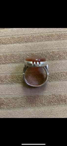 السلام عليكم

عقيق صياغة ثقيلة 

قياس الخاتم 24 

السعر 25 سعر نهائي 

بغداد مدينة الصدر 

واتساب ***********
