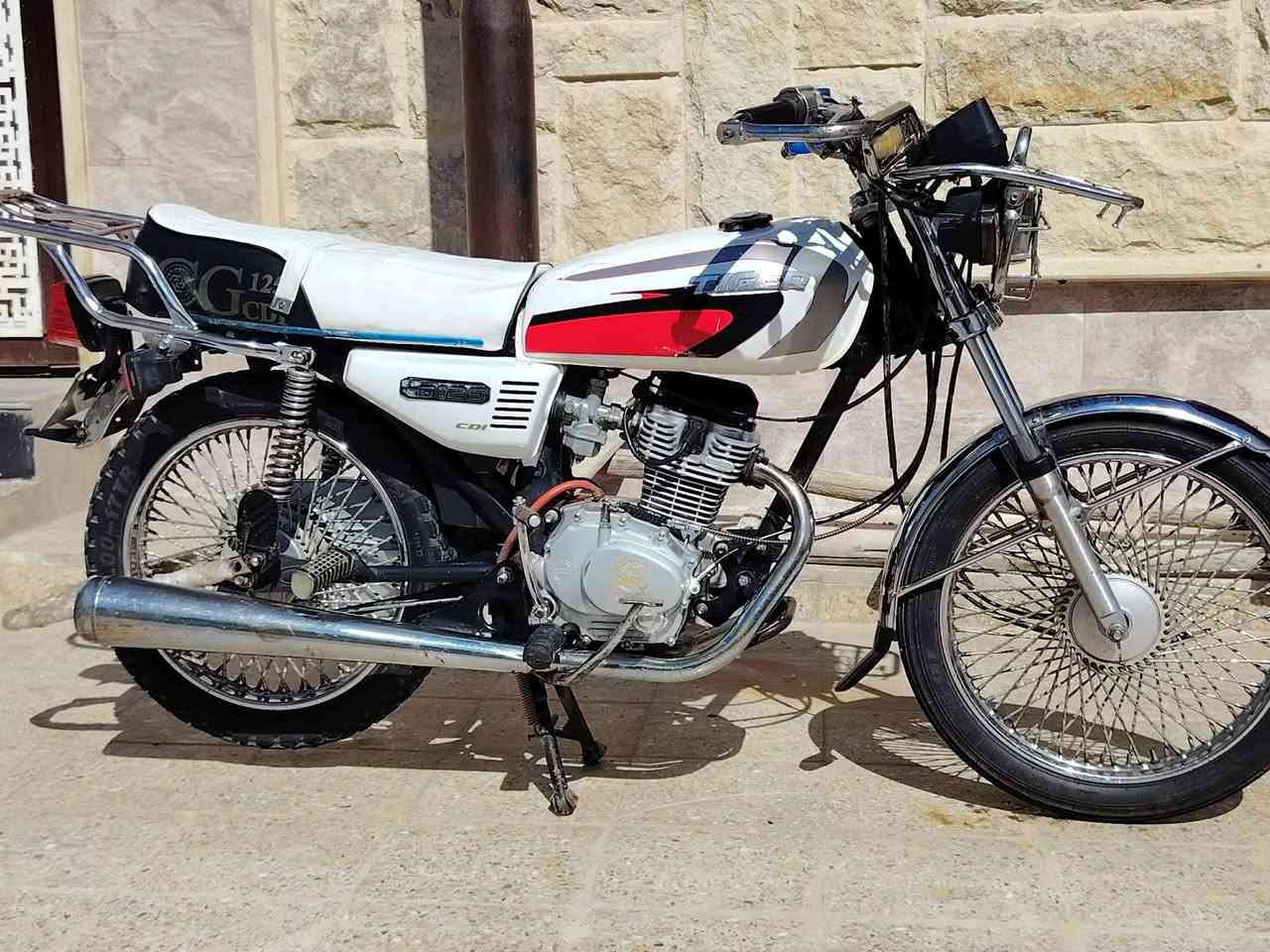 تايكر 2020 ابو النمر وزن ثقيل كلو شرط دبل سويج بي نواقص بصيطه السعر 650 وبي مجال ***********
