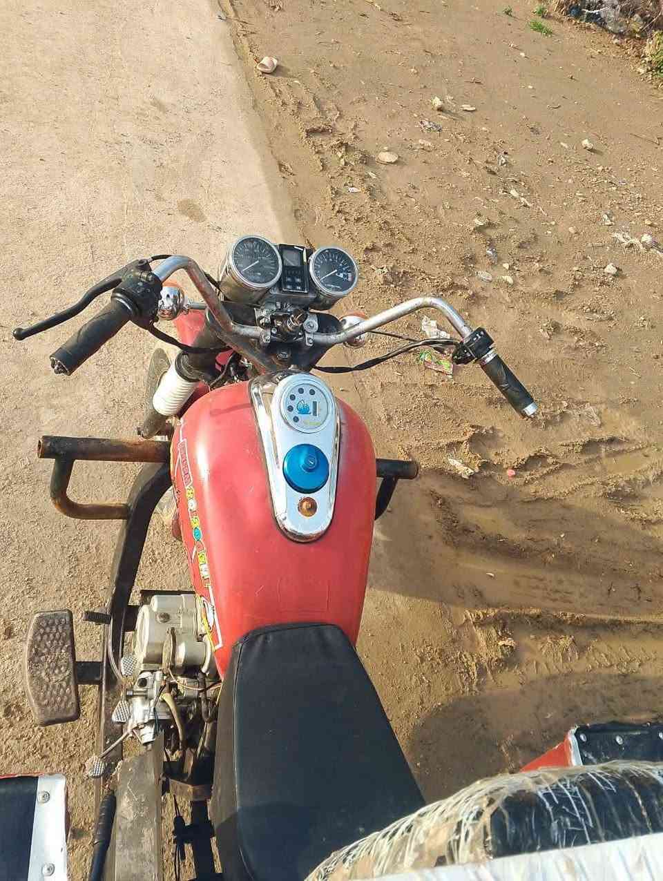 السلام عليكم  ستوته دايون البيع
اوراق  موديل,2017 سعر 900 بيه مجال
مكاني كوت قضاء نعمانيه 
 مكلف بنشر خاص مقلق 
***********
