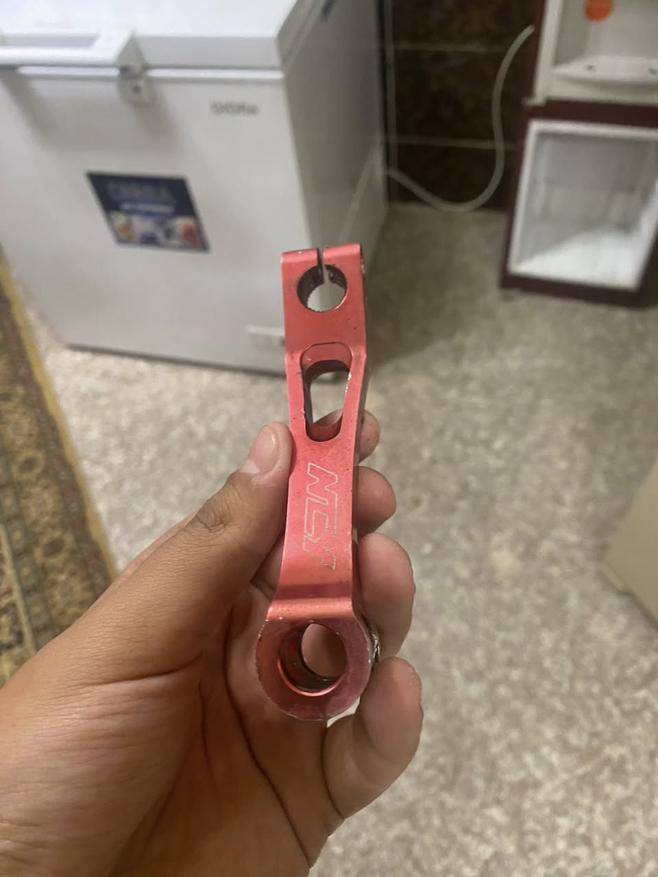 فراك سكنس عام ًللبيع مكاني بغداد حي الجامعه وتساب ***********
