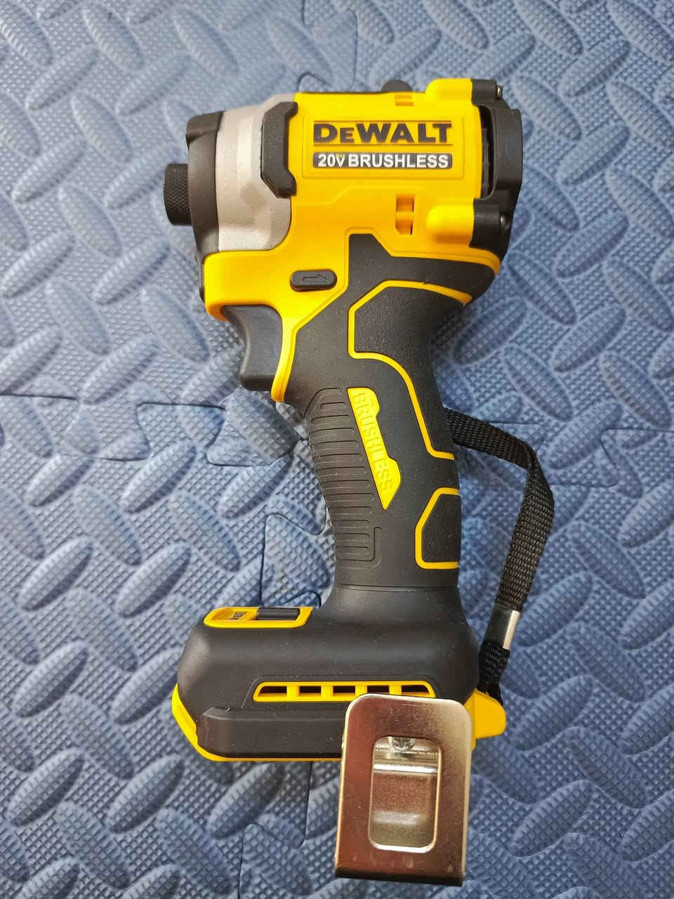 قطعة اصلي
ديولت امريكي اصلي اعلى سعر ابيع فارغ


**إذا كنت صاحب هذا الإعلان وتريد حذفه لأي سبب، رجاءا أرسل رسالة إلى الدعم الفني**