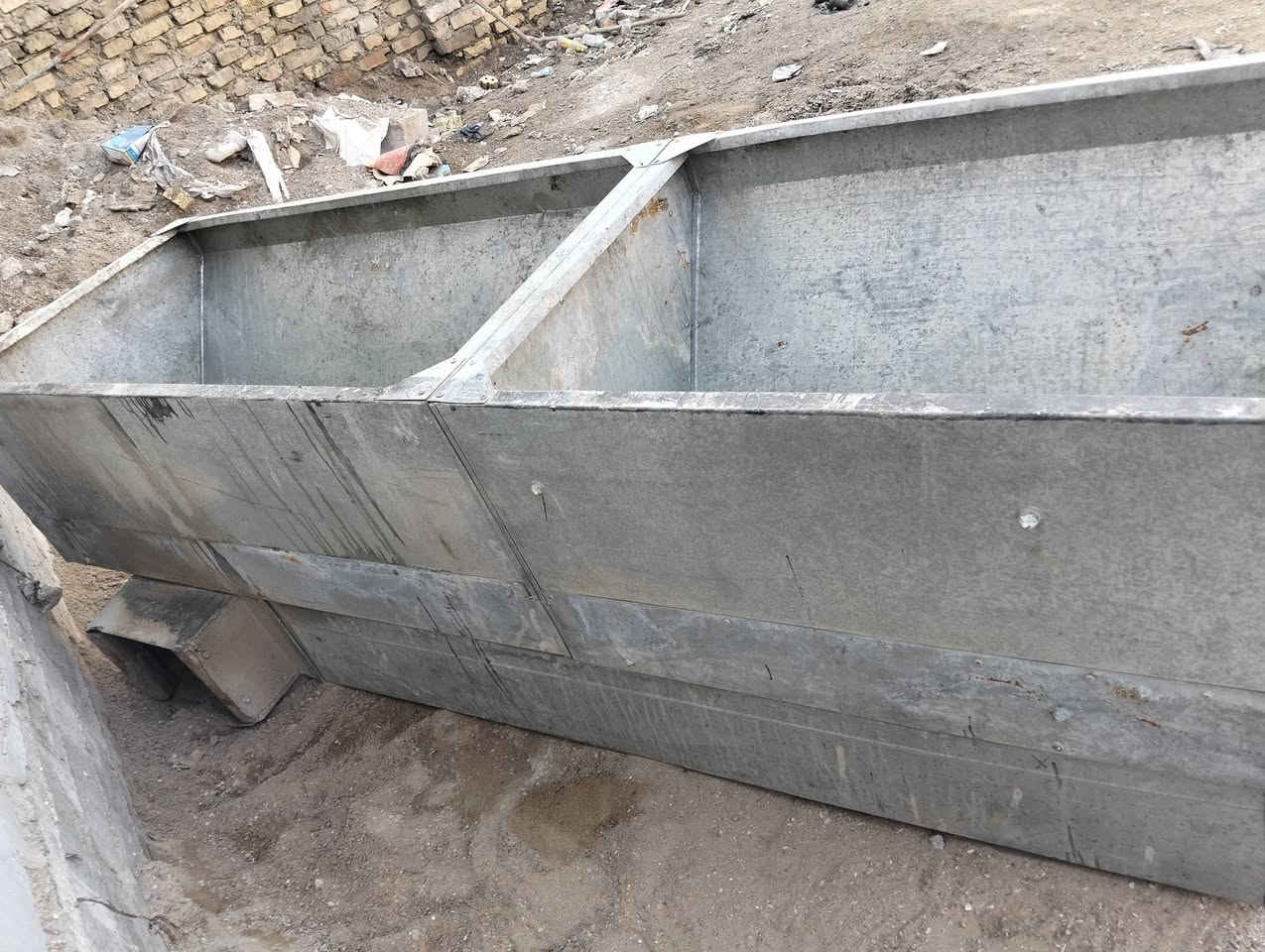 سلام عليكم غراض مطعم للبيع 
شوايه دجاج 6 شياش
شوايه كص 4 عيون
حماية ريزو تك 
قلاية 3 مدافع
فرن بيتزا
دكت مترين ونص
ميوزة  تحضير عدد 3
سنك
نواعم هواي
***********
