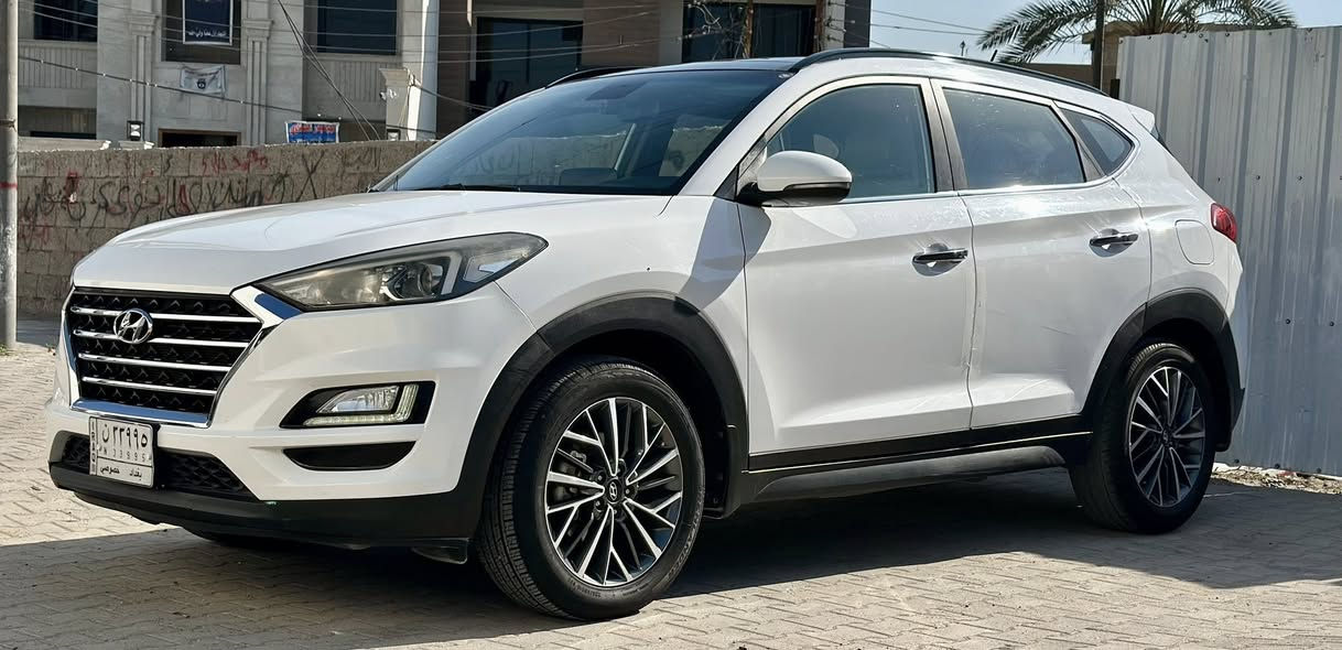 توسان خليجي موديل 2019 خليجي وكاله
السيارة فول موصفات 
بيهة كم مكان بارد قليل 
مكان السيارة بغداد 
السعر 190
اي استفسار ***********
