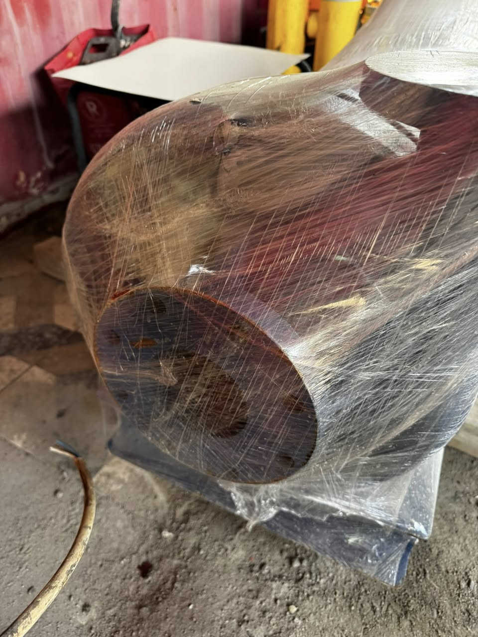 ⚙️ المواصفات الفنية (Model EX)

• النوع: مضخة/محرك صناعي مقاوم للانفجار (Explosion-proof)
• الموديل: SB3”x4”-9½ (EX)
• القدرة الكهربائية: 11 كيلوواط
• التدفق (Flow rate): 80 م³/ساعة
• الرفع (Lift): 23 متر
• السرعة الدورانية: 1460 دورة/دقيقة
• الكفاءة: 61%
• الوزن: 360 كغ
• المعيار التنفيذي: SY/T5612-2007
• تاريخ التصنيع: أبريل 2024

📲 للتواصل والطلب: ***********
أو عبر الرسائل الخاصة
