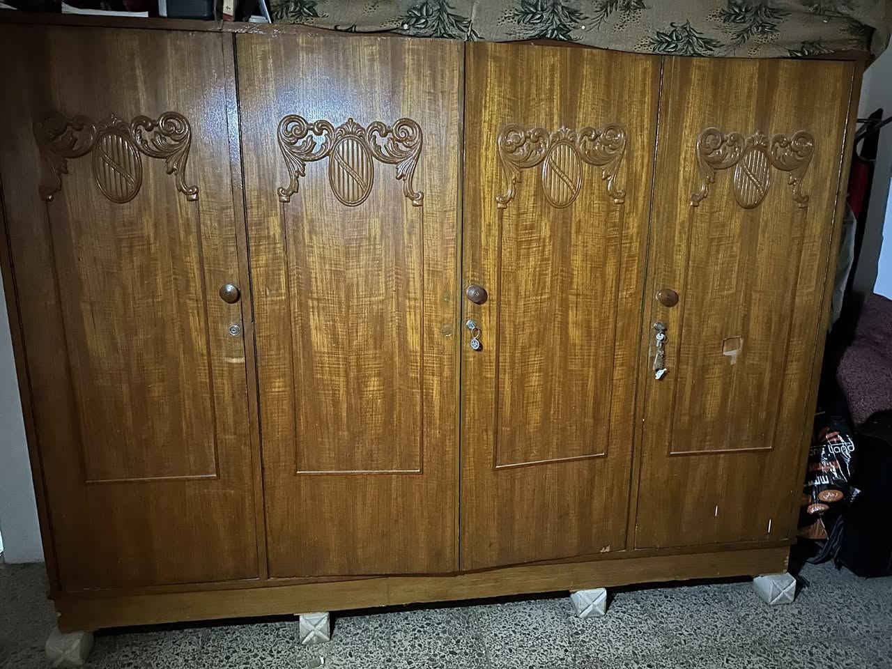 أغراض بيت للشراي الاتصال على الرقم *********** وأسعار مناسبة والاتصال ايضا على الخاص بالواتس اب

