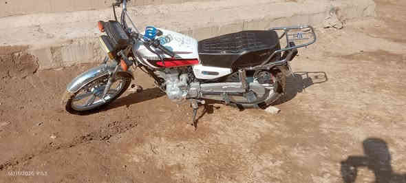 السلام عليكم دراجه سيفان للبيع موديل 2021 مكفوله كفاله عامه اوراق كهربائيات  رقم الهاتف *********** السعر 500 وبيها مجال
