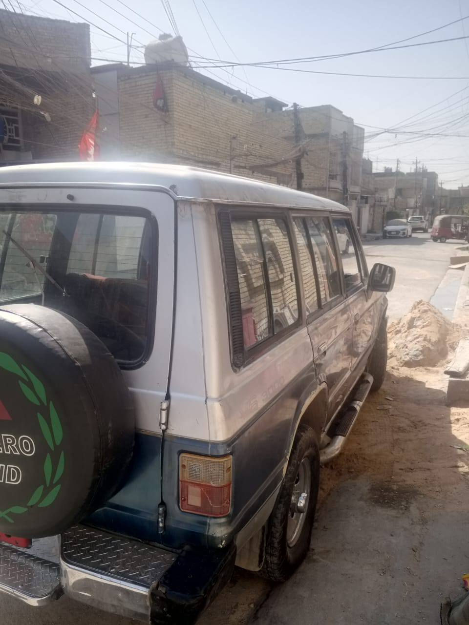 باجيرو هيه وخطها عل اورفلي موديل 90 رقم بصره مشروع وطني سنويه 28 شرط التحويل مكينه بطه ثنين ونص مكينه وكير واكسن وشاصي مكفولات دخلها كلش نضيف بس ممصوره سعر 48 مجال قليل حك الجيه بغداد العبيدي ‏‪***********‬‏
