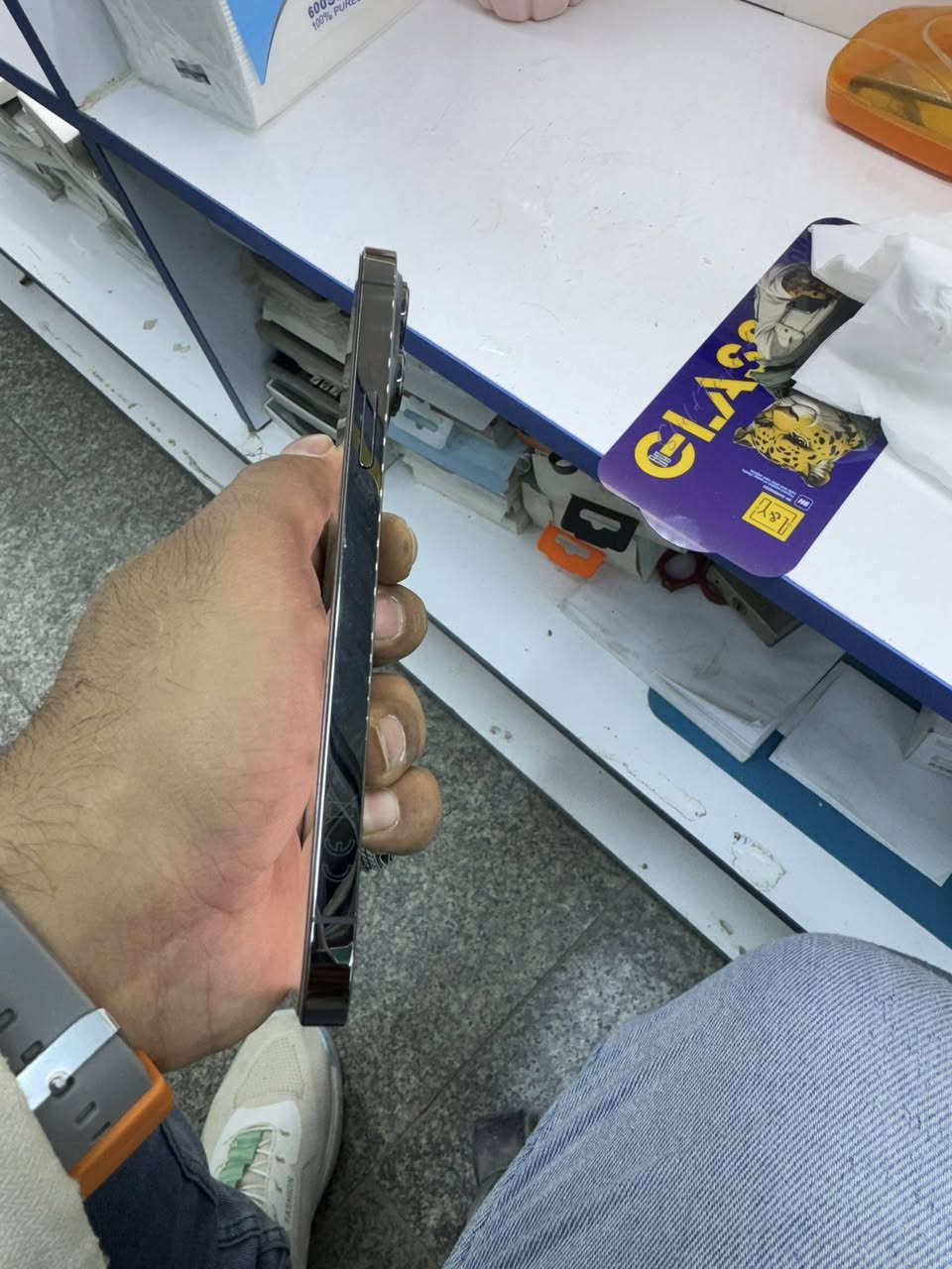 13 برو ماكس شرق اوسط مبدل شاشه اصليه وكاله 
سعره 630  بطاريه87
كربلاء سوق المهدي هاشتاك للمبايل 
 واتساب ***********
