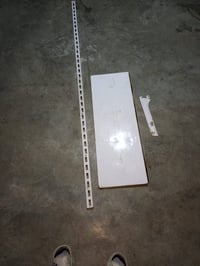 رفوف محل للبيع للاستفسار ٠٧٧٠٣٥٨٦٦٤١