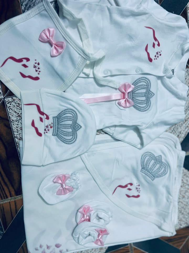 الف رحمه على روح امه و ابو ليعلقلي   هذا باب رزقي الوحيد 
مبخرات رسم وكتابه حسب طلب
متوفر 
#تحتاجون راسلو البيج ♥️♥️او واتساب 
كوابه وكفرات صوره حسب طلب 
الحجز ع رقم او واتساب 
***********
#
#تجهيز  طفل كامل ♥️🫶 مميات وترمز 😍
مبخرات الاسم حسب طلب
يوجد توصيل لكل محافظات
