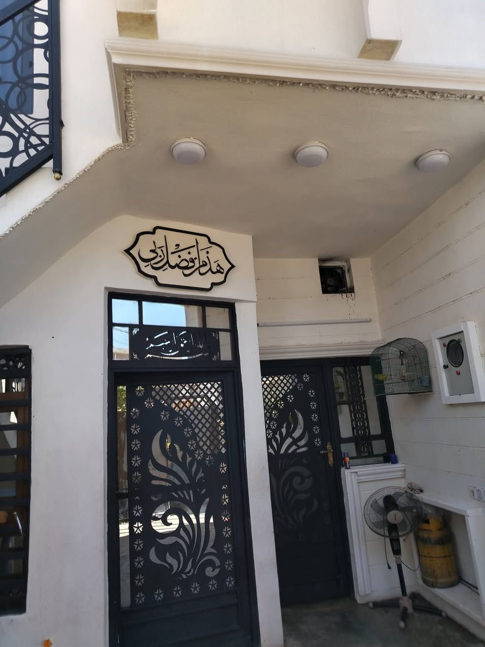 بيت البيع 100 متر زراعي عنوان كركوك حي العسكري مقابل جامع خديجه خامس فرع حولي  سعره خاص رقم ***********
