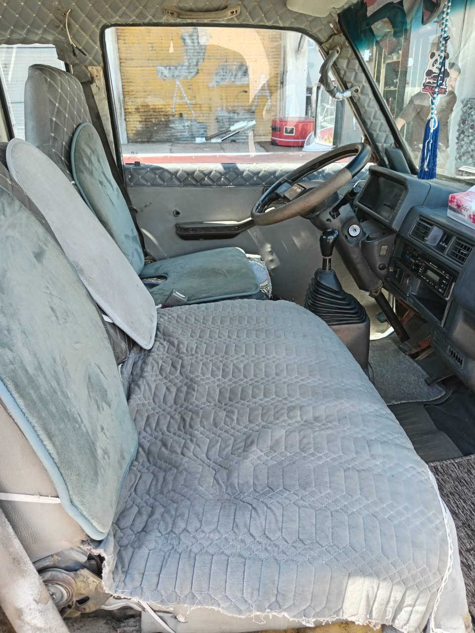 سلام عليكم  كيا 94 كير محرك كهربائيات كله جديد باتري جديد تخم تير سعرها 45 وبيها مجال حك الجيه للستفسار ***********
