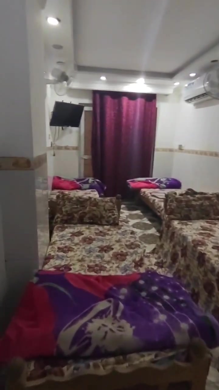 فندق اولاد العطار
مقابل جسر باب طويريج مجاور جامع سيد الشهداء (ع)

--------------------------------------------------------

توجد غرف مكيفة ثلاثية ورباعية وسداسية

--------------------------------------------------------

للاستفسار :   ***********

                   ***********
