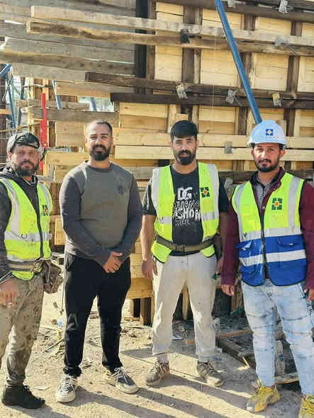 الحمد لله تم صب الاعمده طابق الارضي ومن الله التوفيق
اخوكم النجار ابو شروان لعمل كافه اعمال النجاره والتسليح
للتواصل ***********
