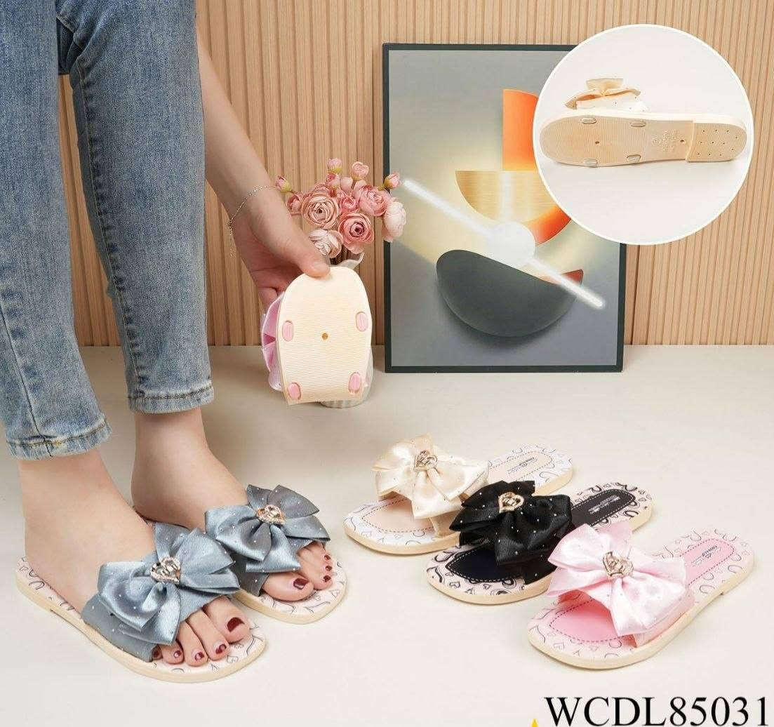 سليبرات طبيه مريحه بالبس 
سعر الزوج 5الاف فقط


**إذا كنت صاحب هذا الإعلان وتريد حذفه لأي سبب، رجاءا أرسل رسالة إلى الدعم الفني**